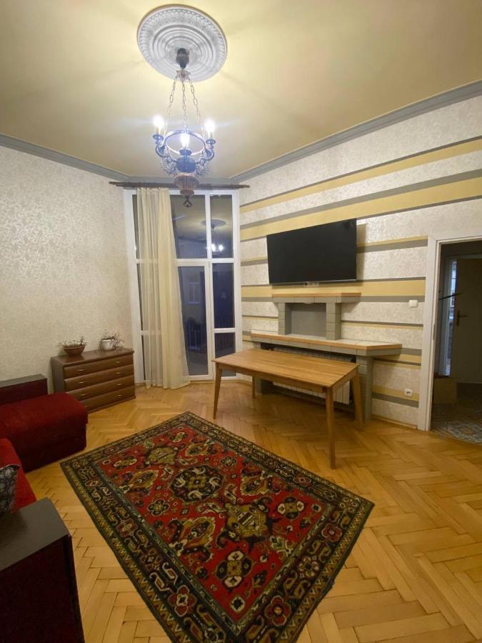 Happy Apartment On Kopernik 30 Lviv Kültér fotó