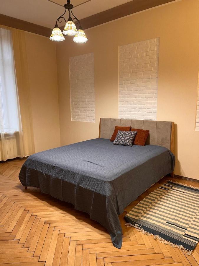 Happy Apartment On Kopernik 30 Lviv Kültér fotó